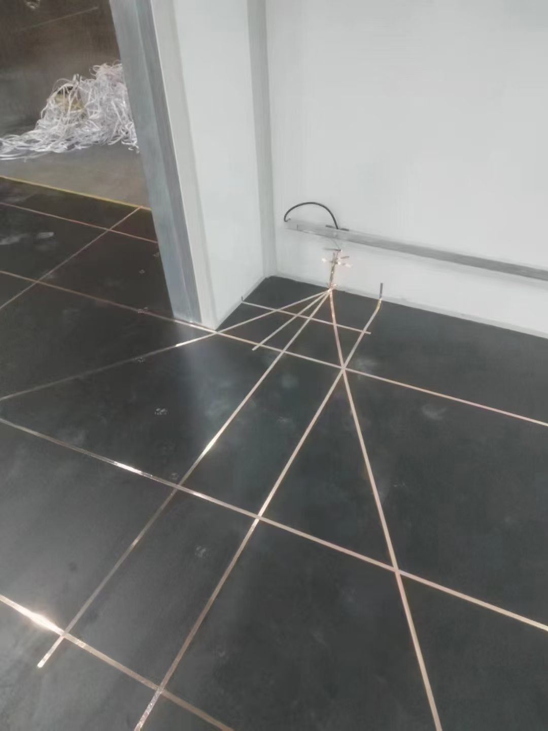 Anti-static epoxy self-leveling