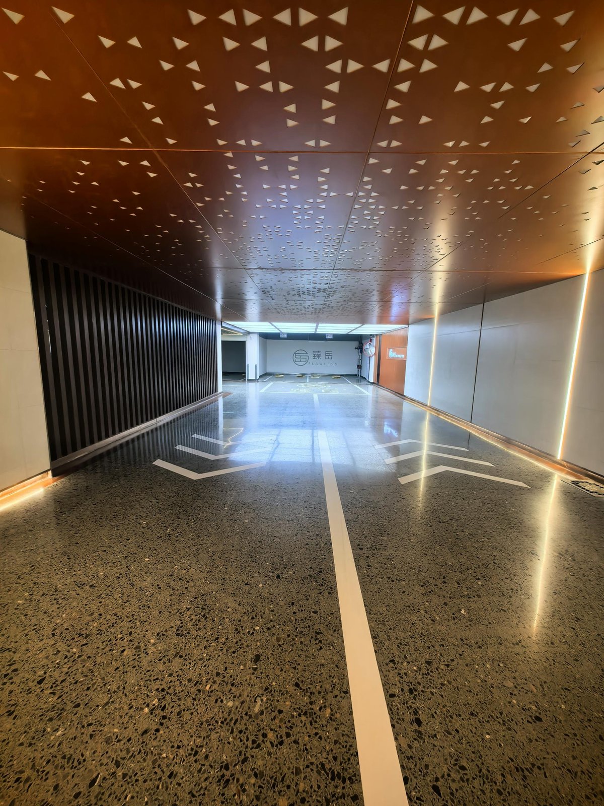 Terrazzo-style aggregate flooring