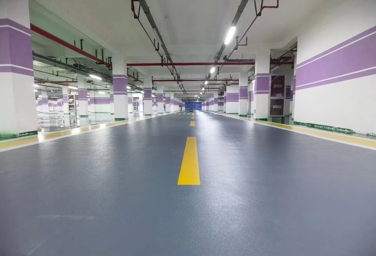 Ultra-abrasion polyurethane topcoat