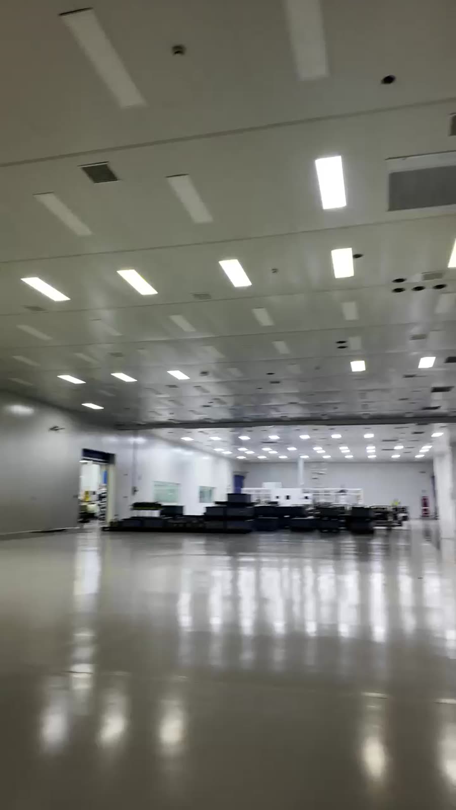 Ultra-abrasion polyurethane topcoat